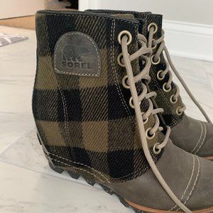 Sorel Checkered Booties